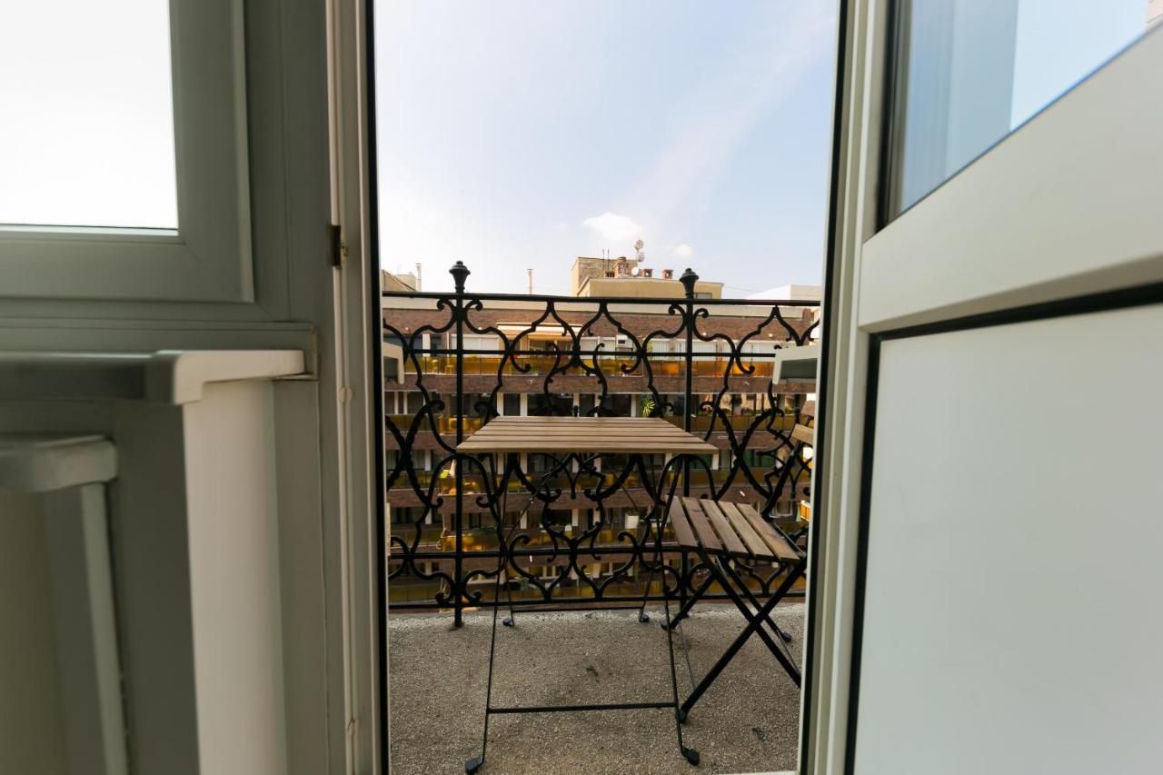 Madach Fox Apartment — Photos 3